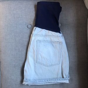 GAP Shorts - Gap maternity sexy boyfriend shorts 27 bump band GAP Shorts - Gap maternity sexy boyfriend shorts 27 bump band